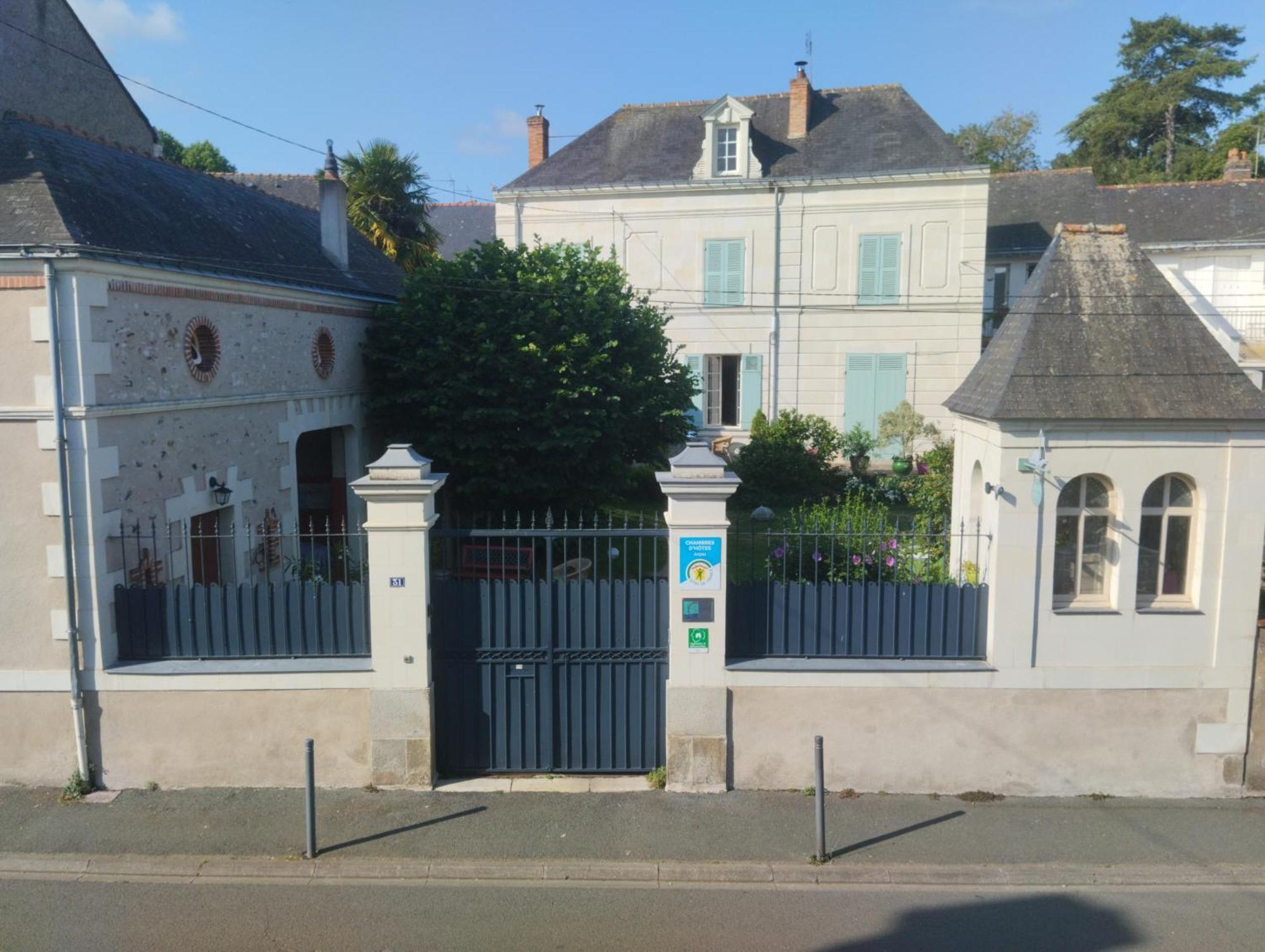 Hotel Les Orkys De Loire Chalonnes-sur-Loire Exterior foto